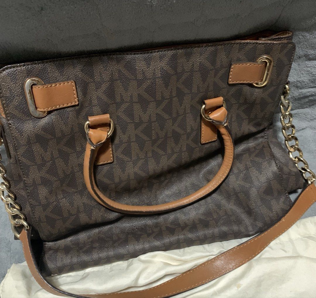 MK Hamilton Bag (Category: Luxury Bags & Wallets) located in Imus. Submitted by sa1nt___ (Listing ID 1458987802, Image 3). Description: Negotiable.