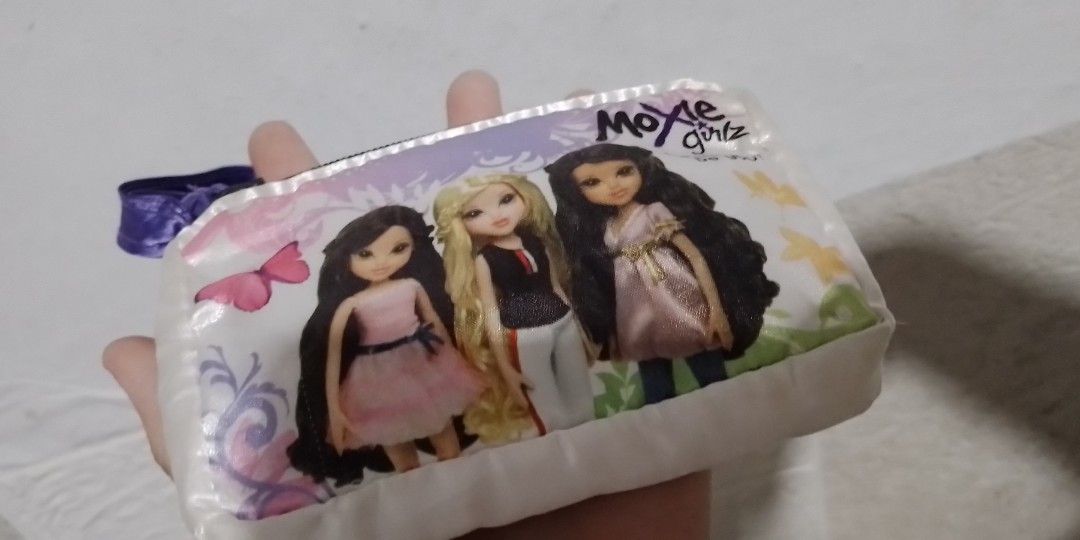 Moxie Girlz Wallet (Category: Purses & Pouches) located in Batangas. Submitted by zenrez_shop (Listing ID 1459003636, Image 2). Description: Moxie Girlz Be True, Be You! Wallet.