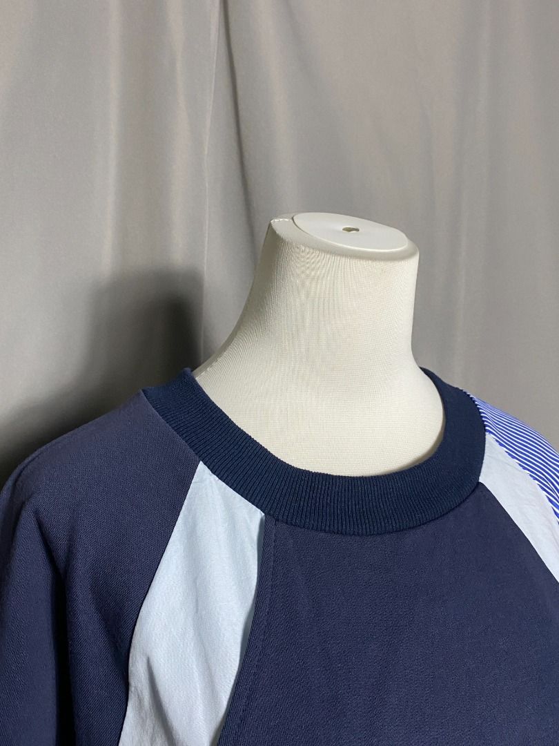 Navy blue and light blue layered-style patchwork sweatshirt with one striped (Category: Longsleeves) located in Las Pinas. Submitted by ipickyou (Listing ID 1459041771, Image 3). Description: Unwashed Condition: 10/10 𝗠𝗲𝗮𝘀𝘂𝗿𝗲𝗺𝗲𝗻𝘁𝘀 𝘄𝗵𝗲𝗻 𝗹𝗮𝗶𝗱 𝗳𝗹𝗮𝘁: -Size M -Armpit to armpit: 21” -Length: 27 1/2”.
