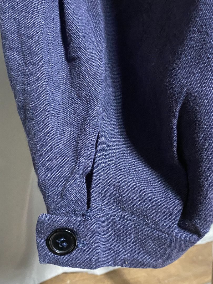 Navy Blue wide leg pants (Category: Jeans) located in Las Pinas. Submitted by ipickyou (Listing ID 1459047761, Image 3). Description: Unwashed Condition: 10/10 𝗠𝗲𝗮𝘀𝘂𝗿𝗲𝗺𝗲𝗻𝘁𝘀 𝘄𝗵𝗲𝗻 𝗹𝗮𝗶𝗱 𝗳𝗹𝗮𝘁: -Waist: 13-18” -Length: 33 1/2” -Inseam: 21 1/2”.