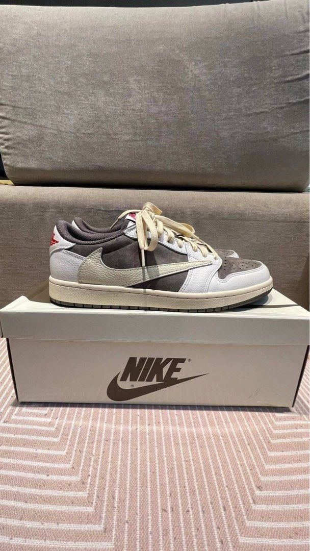 Nike Air Jordan 1 Low Travis Scott Reverse Mocha (Category: Sneakers) located in Manila. Submitted by dvnchi (Listing ID 1459055729, Image 3). Description: Used twice (Like New) UA Pair (PK BATCH).