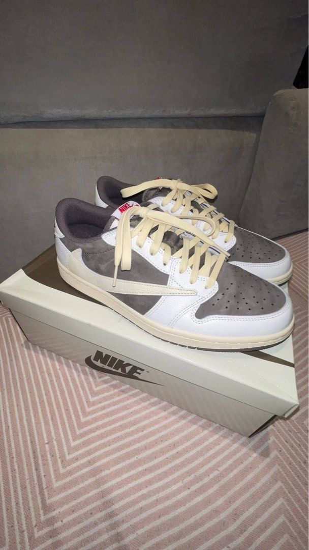 Nike Air Jordan 1 Low Travis Scott Reverse Mocha (Category: Sneakers) located in Manila. Submitted by dvnchi (Listing ID 1459055729, Image 1). Description: Used twice (Like New) UA Pair (PK BATCH).