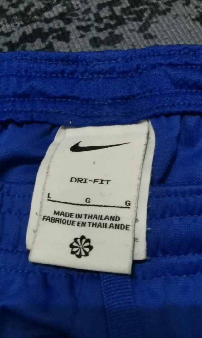 Nike football short (Category: Shorts) located in San Jose. Submitted by thrift_ni_sir (Listing ID 1459025784, Image 1). Description: Need wash Slightly used MOP gcash MOD j&t Add shipping fee.
