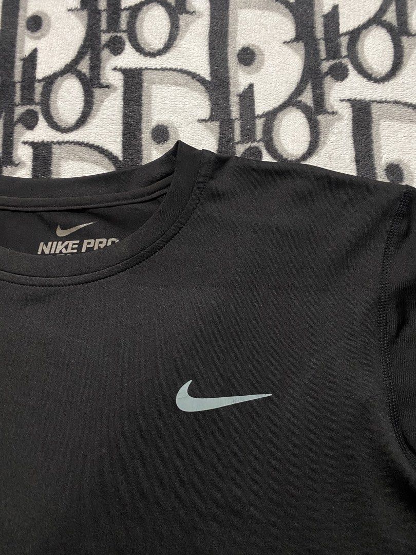 Nike Pro Compression Shirt (Category: Activewear) located in Alfonso. Submitted by clyde.nicole.cerilo1 (Listing ID 1458895268, Image 2). Description: Nike Combat Pro Compression Shirt Size XL On Tag 18 Width 26 Length Complete tags 9/10 Color Rate And Condition Print Deets Cracks On Swoosh Print In Good Condition Overall Payment first Shipped Via J&t Located At Amuyong Alfonso Cavite .