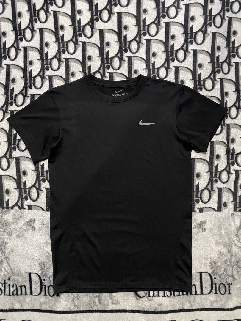 Nike Pro Compression Shirt (Category: Activewear) located in Alfonso. Submitted by clyde.nicole.cerilo1 (Listing ID 1458895268, Image 1). Description: Nike Combat Pro Compression Shirt Size XL On Tag 18 Width 26 Length Complete tags 9/10 Color Rate And Condition Print Deets Cracks On Swoosh Print In Good Condition Overall Payment first Shipped Via J&t Located At Amuyong Alfonso Cavite .