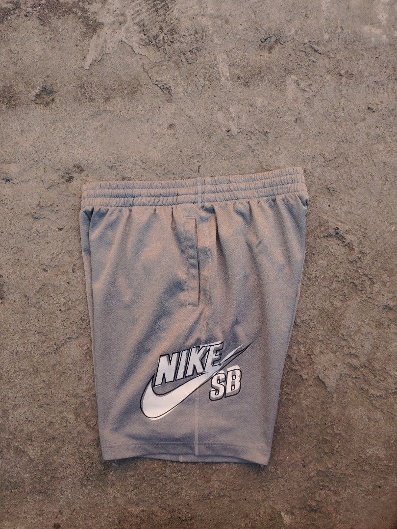 Nike SB Dri-Fit XL Grey Sweatpants (Category: Shorts) located in Calapan. Submitted by thriftopia_12 (Listing ID 1458958713, Image 1). Description: - Grey Nike SB sweatpants - Dri-Fit material - Size XL - Made in China - Elastic waistband - Ideal for casual wear or sports.