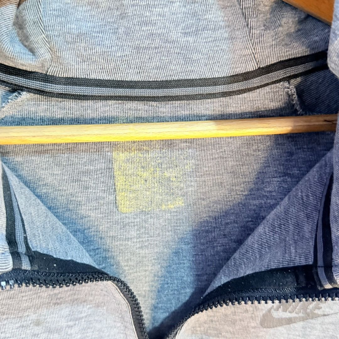 Nike Tech Fleece Gray (Category: Coats, Jackets and Outerwear) located in Manila. Submitted by by.jzone (Listing ID 1458923851, Image 3). Description: Nike TF gray Size: fits L Condition: very good Issue: faded tag PRICE : 680 + sf DISCLAIMER: I hereby declare that I do not own the rights of any of the brands listed. All rights belong to the rightful owners. No Copyright Infringement Intended.