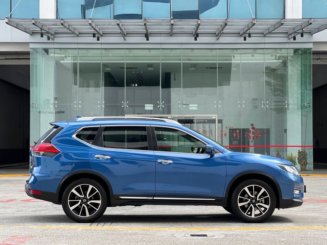 Nissan X-Trail 2.0 Premium 7-Seater Sunroof (A) (Category: Used Cars) located in Singapore. Submitted by idealauto (Listing ID 1458958496, Image 3). Description: Features 142bhp, 2.0L 4 cylinder inline DOHC engine, X-tronic CVT transmission, traction/cruise controls, keyless engine/start/stop, 2wd/4WD. Accessories Sunroof/Moonroof, driver & passenger electric seats, LED headlights/DRL, factory audio system, navigation, reverse camera/sensors, aut
