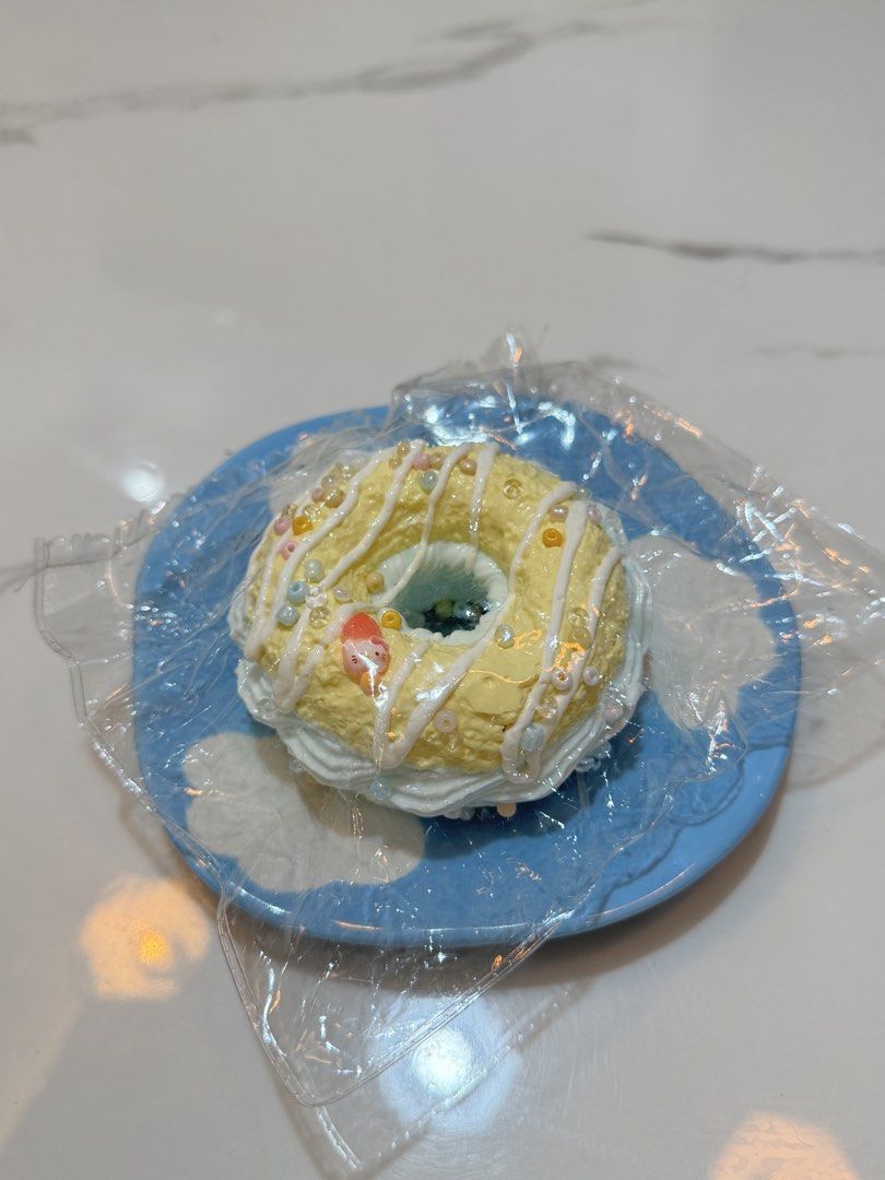 (No Studio) Cream Donut Taba Squishy (Category: Designer & Blind Box Toys) located in Baliuag. Submitted by shaiilv (Listing ID 1459062149, Image 1). Description: Handmade! Cream and Blue donut. Soft and Creamy. Fast Rising ~ with extra clear pouch.