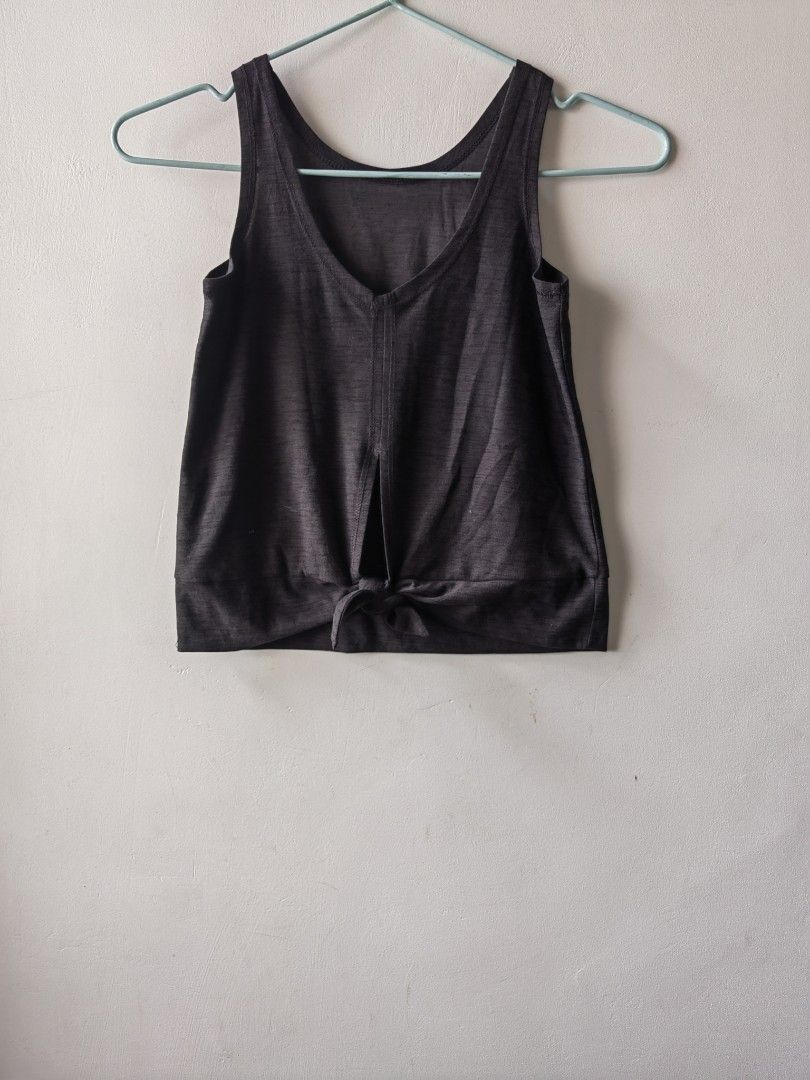 Old Navy Drifit Kids Tank (XS) (Category: Babies & Kids Fashion) located in Baguio. Submitted by kacijom (Listing ID 1458896155, Image 1). Description: ₱150 •OldNavy Drifit Kids Tank •Size Xs, kids •Condition 10/10 (Excellent Used Condition) •Color may vary due to lighting.