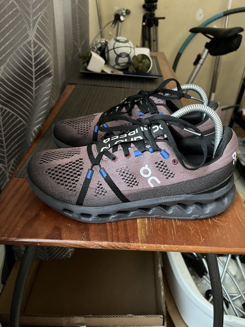 On Cloudsurfer (Category: Sneakers) located in Las Pinas. Submitted by deepsouthe (Listing ID 1458895303, Image 1). Description: On Cloudsurfer M8, 7.5uk, 41eu, 26cm Well used yet in Good cond Legit pair Php 4,500 plus sf Las Pinas area.