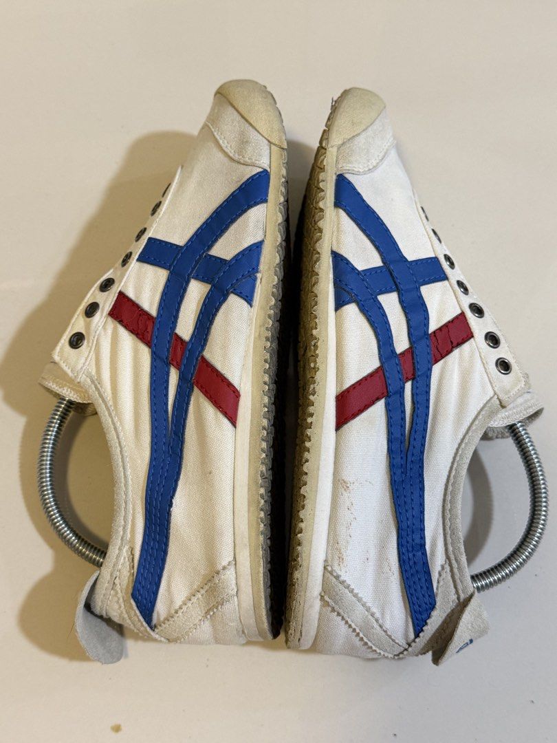 Onitsuka tiger slip on size 8 for men’s (Category: Sneakers) located in Manila. Submitted by az0217 (Listing ID 1458979417, Image 3). Description: 41.5EU / 26CM / 8US Minor peeling No cod For delivery Lalamove or J&T only.