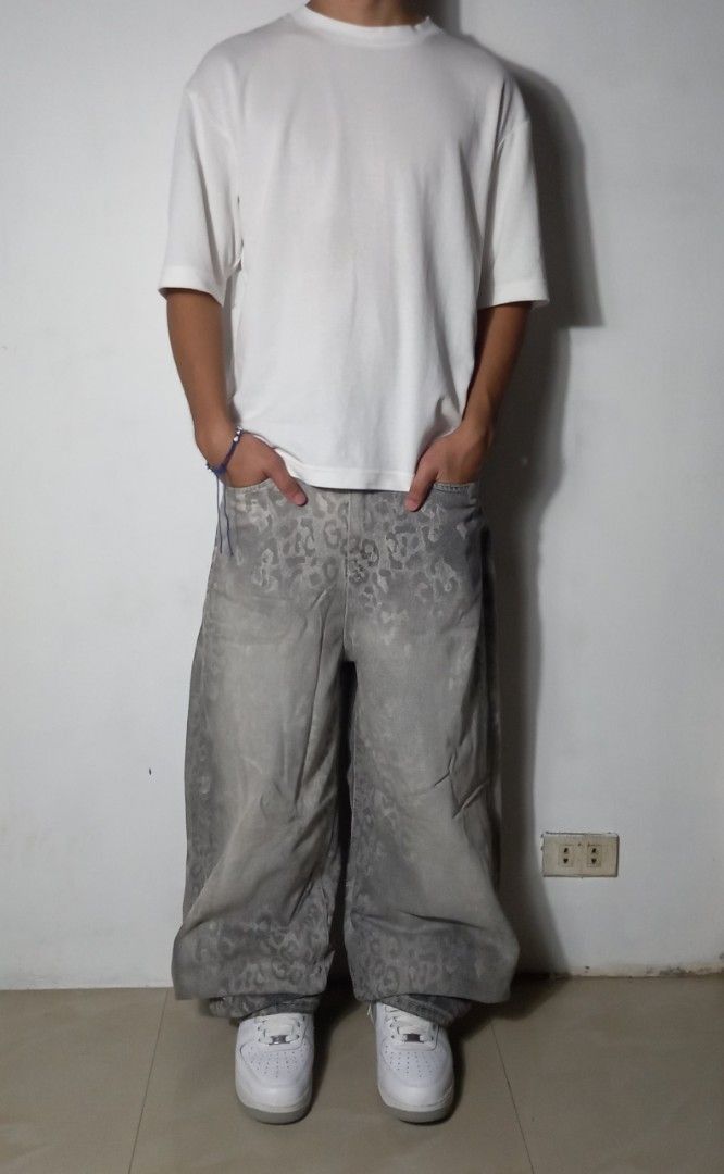 OOTJ Grunge Grey Leopard Denim Pants (Category: Jeans) located in Caloocan City. Submitted by renowear (Listing ID 1458892731, Image 1). Description: OOTJ Grunge Grey Leopard Denim Pants As New Condition Color Rate: 9/10 Issue: None Model: 5'7" Fb: Esjay Tingcoy Pm kong gusto nyo vid ww Measurements • Width: 28 • Length: 44.5 • Thigh: 14 • Hem: 9.5 850 + sf DM IF INTERESTED📥.