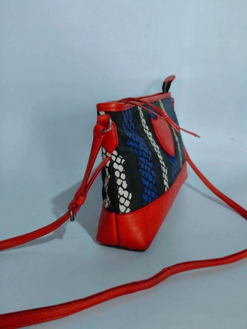 Original Vivienne Westwood sling bag (Category: Cross-body Bags) located in Cabuyao City. Submitted by your____lux____shop (Listing ID 1458968030, Image 2). Description: Sale❗Sale❗Sale❗ Original Vivienne Westwood Small size Canvas/ genuine leather trim ykk zipper 📌First to pay!.