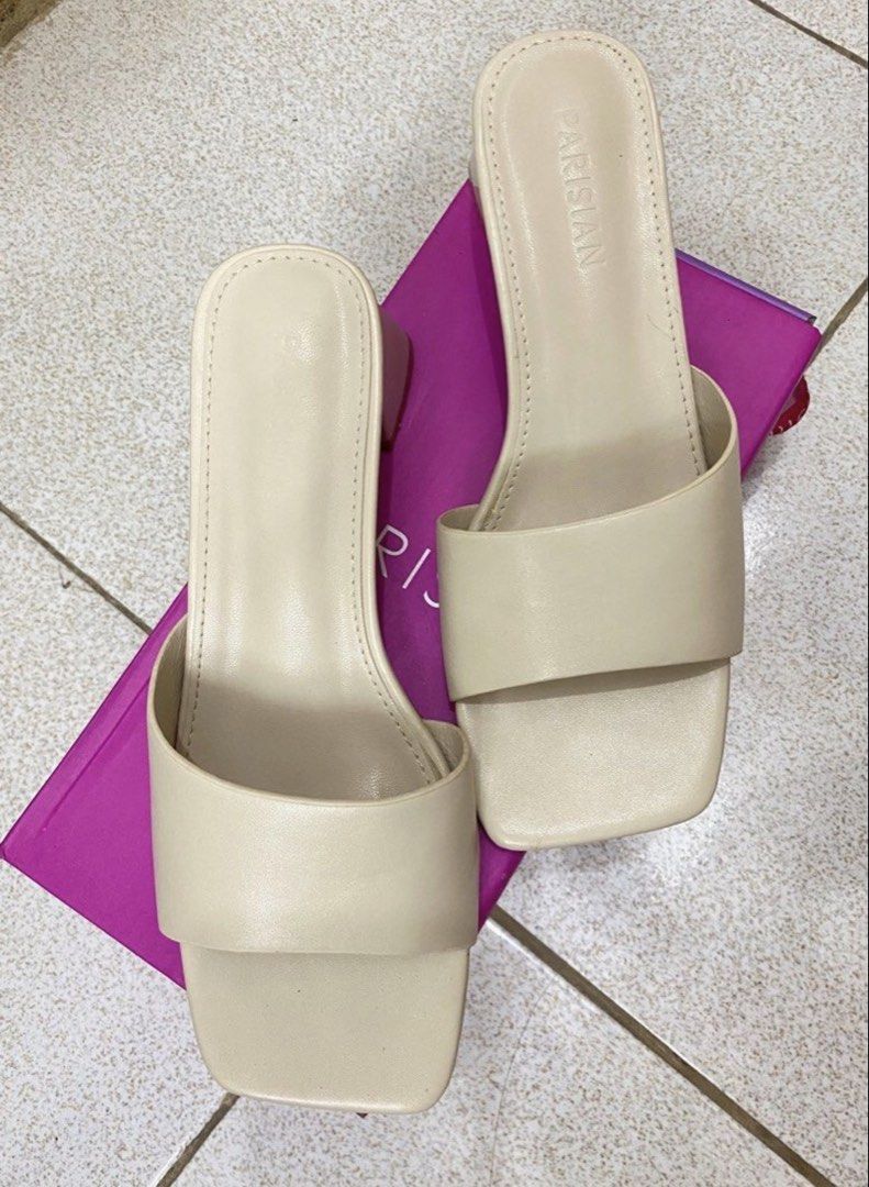 Parisian sandals (iris) (Category: Flats & Sandals) located in Manila. Submitted by nafedico1018 (Listing ID 1458943563, Image 1). Description: - SRP: 899 selling it for 399 - still in a good condition - with box - used it twice, 3hrs sa event - size: US 6, 23cm.