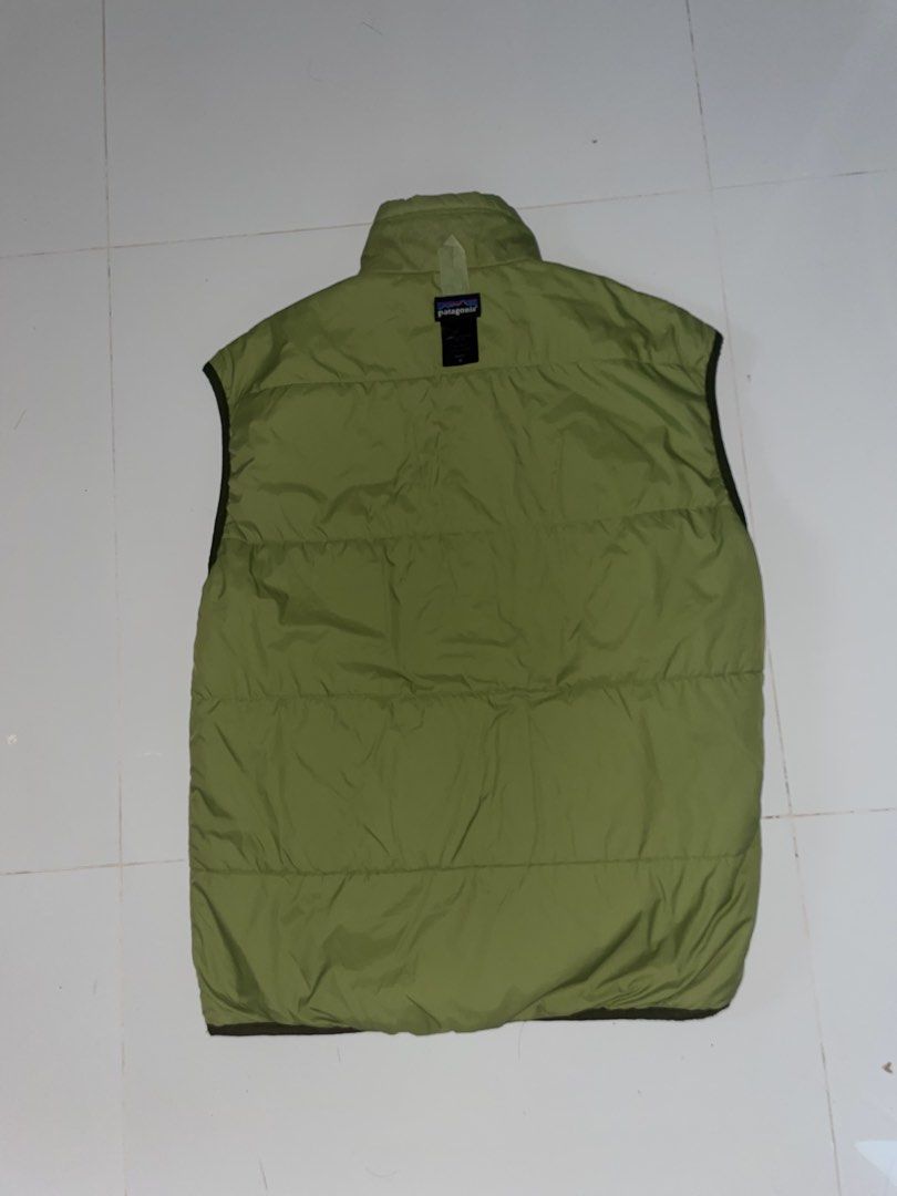 Patagonia (Category: Vests) located in Baguio. Submitted by singlestitchbc (Listing ID 1458972367, Image 2). Description: .