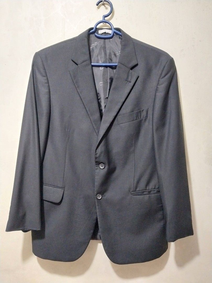 Piero zilli black blazer (Category: Coats, Jackets and Outerwear) located in Manila. Submitted by PrinceDani.Clothing (Listing ID 1458994541, Image 1). Description: piero zilli black blazer Medium fit 21.5in width 29in length 18in shoulder 23in sleeves excellent condition .