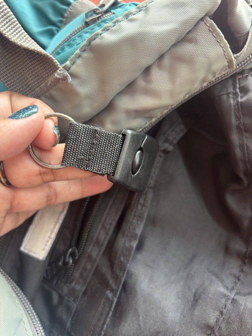 Podia Tote Bag Teal (Category: Tote Bags) located in Alicia. Submitted by thriftbagph (Listing ID 1459036442, Image 3). Description: - Teal Poida tote bag - Multiple zippered pockets on front and inside - Interior mesh pocket - Grey nylon straps - Good size for everyday use - Clean inside and out.