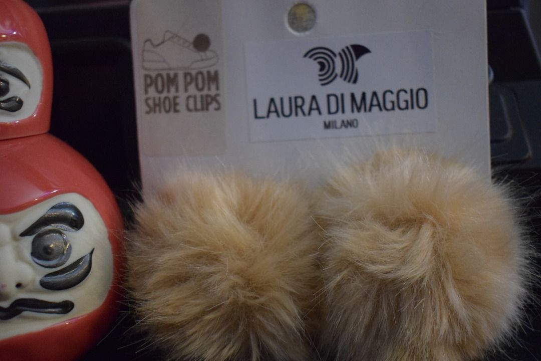 Pom Poms Shoe Clips (Category: Toys & Collectibles) located in Caloocan City. Submitted by lunastreasure (Listing ID 1459074210, Image 2). Description: .