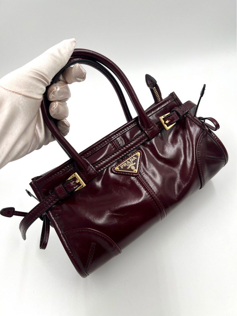 ⚜️Prada Bonnie - ❤︎⁠ mini bag (Category: Luxury Bags & Wallets) located in Makati City. Submitted by 90sangel (Listing ID 1459065849, Image 3). Description: .