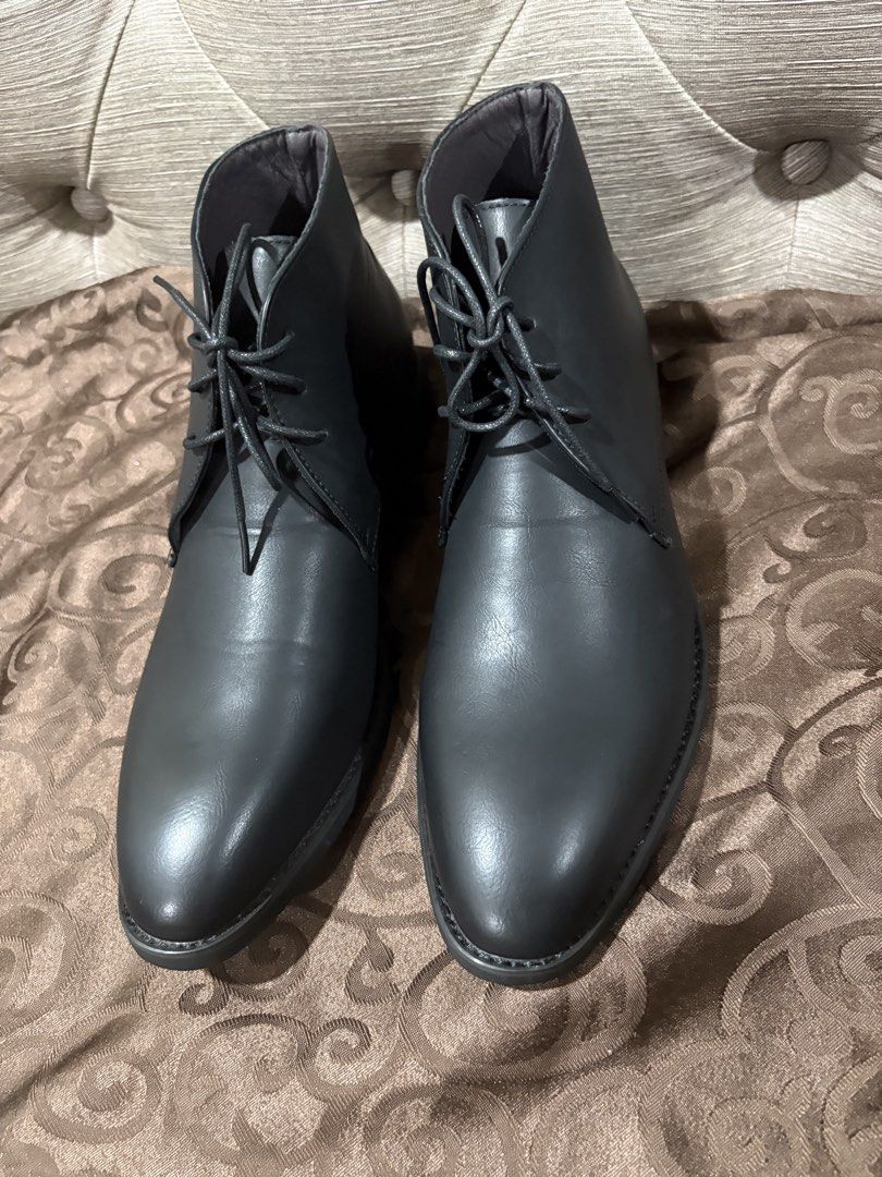 PREVIEW Black Leather Lace-up Ankle Boots Size 45 (Category: Boots) located in Manila. Submitted by dig76 (Listing ID 1459023076, Image 1). Description: - PREVIEW black leather ankle boots - Lace-up front - Size 45 - Soles show minimal wear - Versatile for casual and smart casual outfits.