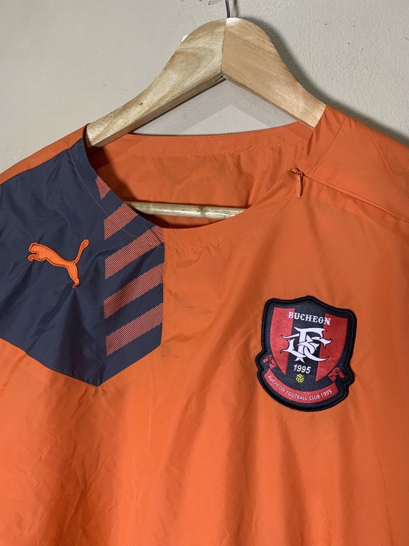 PUMA football jersey (Category: Coats, Jackets and Outerwear) located in Molave. Submitted by mysticbird_38213e (Listing ID 1459041213, Image 3). Description: Good as new No issue Quick dry PACKABLE.