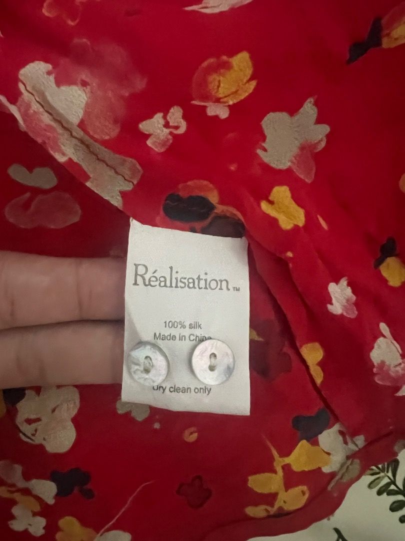 Realisation par dress (Category: Dresses) located in Quezon City. Submitted by warmcloud_1b529c (Listing ID 1459076351, Image 3). Description: .