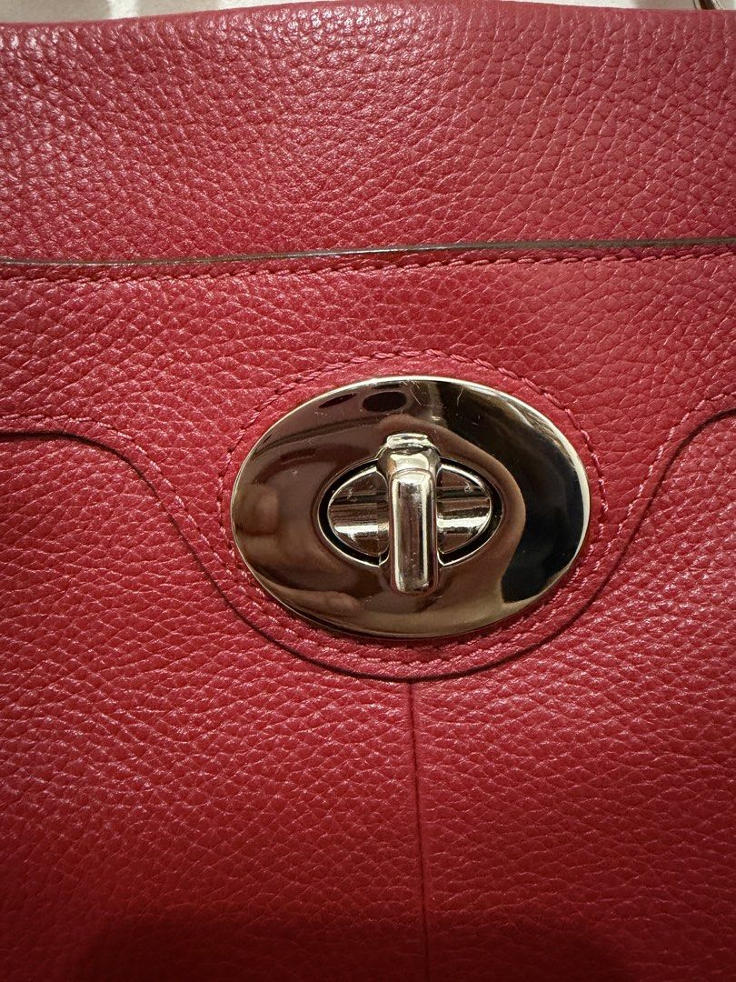 Red Coach Penelope Satchel (Category: Luxury Bags & Wallets) located in Manila. Submitted by coffeepanda1234 (Listing ID 1458986812, Image 3). Description: .