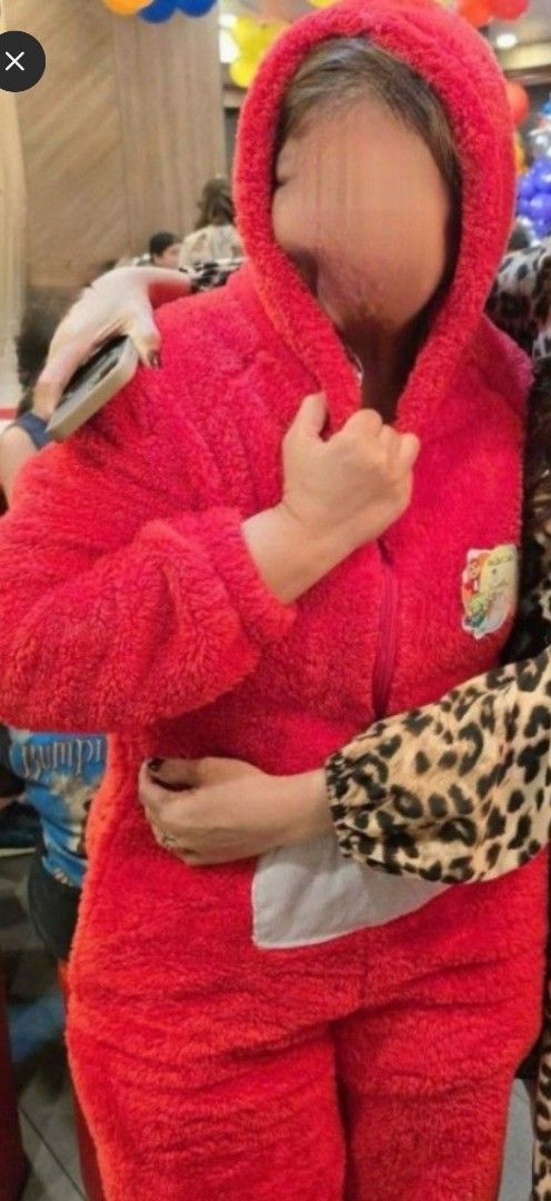 Red Teletubbies Onesie Costume (Category: Sets or Coordinates) located in Taguig. Submitted by yapidoonks (Listing ID 1458953903, Image 3). Description: Do you wanna be Po from Teletubbies for Halloween? 🔴 ⚪ - fits small until xl! - effortless costume whether for halloween or a costume event elsewhere :) 📌 Taguig City.