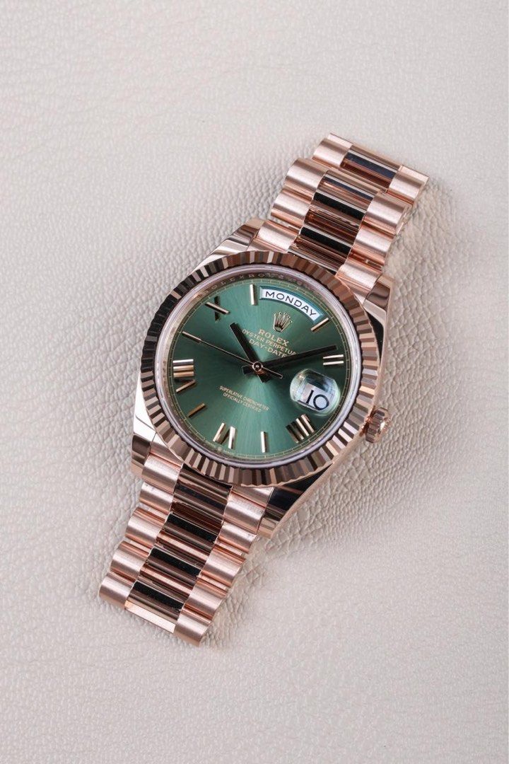 Rolex Day-Date 40 (Category: Luxury Watches) located in Makati City. Submitted by vintage.grail (Listing ID 1458921771, Image 3). Description: Rolex Day-Date 40 Ever Rose Gold, Olive Green Roman Dial Year 2024 Reference 228235-0025 Comes in Complete Set 🏷️ 3,500,000 Available for viewing at Vintage Grail store DM to reserve .