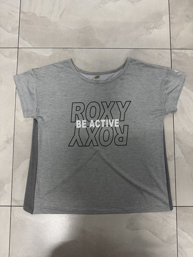 Roxy overlapping split back Tee (M) (Category: Activewear) located in Kuala Lumpur. Submitted by bluebunny. (Listing ID 1459079594, Image 1). Description: .