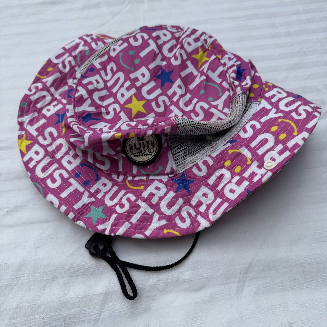 RUSTY BOONEY HAT (Category: Caps & Hats) located in Pasig City. Submitted by jaaard (Listing ID 1459032167, Image 2). Description: Rusty cap 52cm Vgood condition Pm me.
