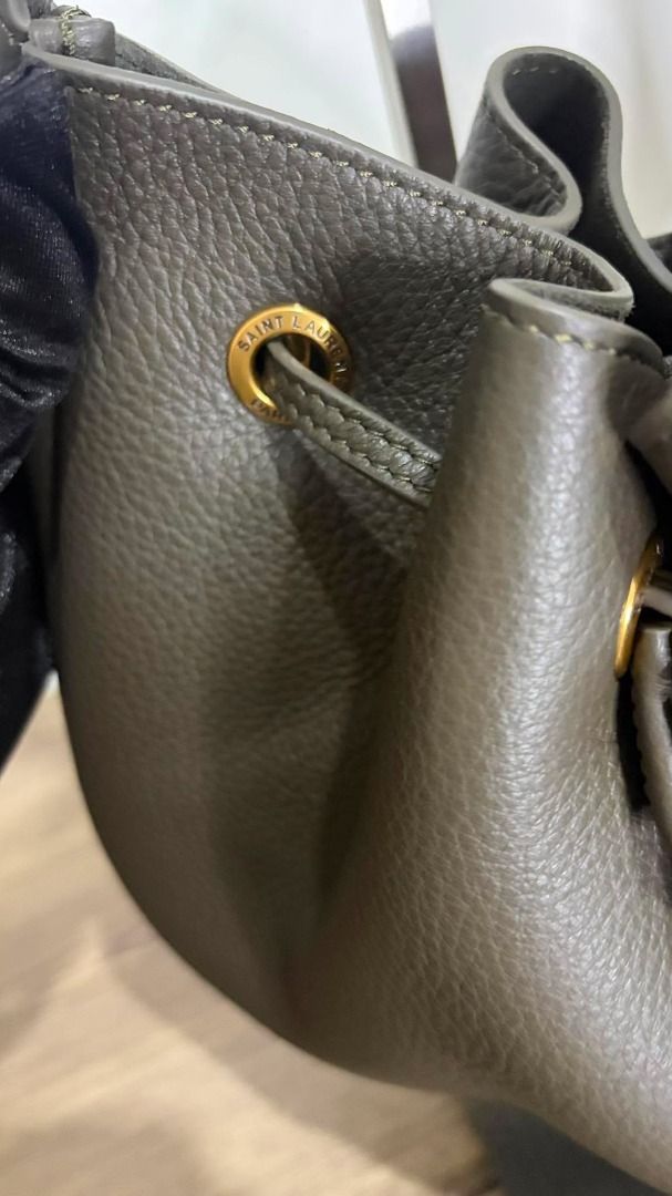 Saint Laurent Drawstring Bucket Bag (Category: Luxury Bags & Wallets) located in Caloocan City. Submitted by lovelj_2026 (Listing ID 1459060850, Image 3). Description: Another YSL baby ♡♡ Must have din ito bagelya na ito mga sis 🤎🤎 Perfect for everyday use nating mga girlies 👜👜 Available @ very low price in the market ☑☑ for only P✖,✖✖✖, you can have it yours ✨✨ 💯% japan sources bag 🎌🎌 ✅✅ Carefully selected and screened by our trusted sour