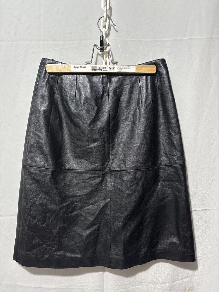 Salvatore Ferragamo Skirt (Category: Luxury Apparel) located in Tagum. Submitted by zerkinbrylethrift (Listing ID 1459083009, Image 1). Description: .