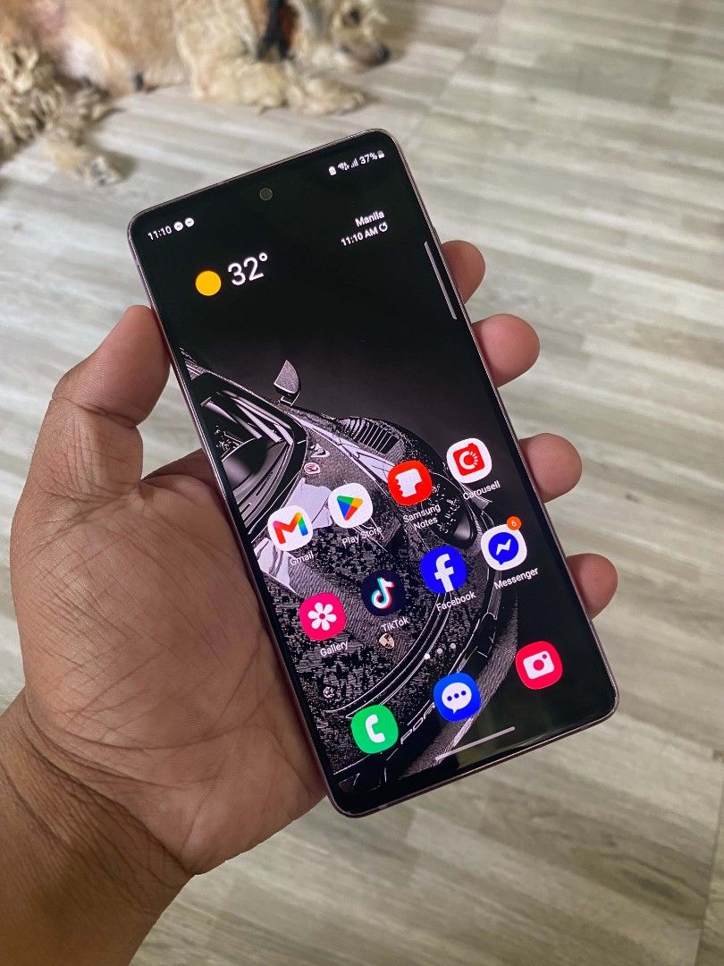 Samsung Galaxy S20 FE (Category: Samsung) located in Navotas City. Submitted by _mrkwayne (Listing ID 1458926485, Image 3). Description: For Sale: Samsung Galaxy S20 FE 5G (Flagship) Details : 6.5" FHD+ AMOLED Display 120Hz Dynamic refresh rate 8+8GB RAM & 128GB Storage Exynos 990 Gaming Chipset 5G LTE Connection (Ultra-fast) Good battery life 100% No history of repair 100% Original - NTC Approved Gorilla Glass Protection ™️ Issue: Mild screen bu