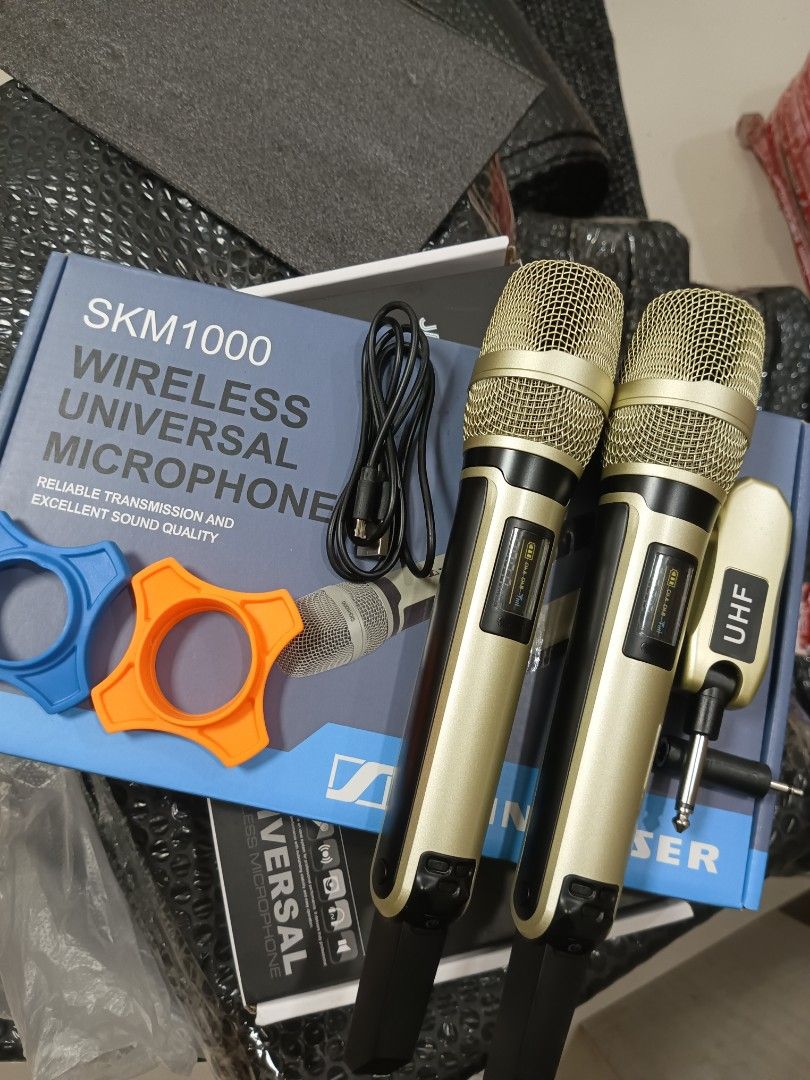 Sennheiser SKM1000 Wireless (Category: Microphones) located in Manila. Submitted by samsudin2001 (Listing ID 1459019671, Image 3). Description: 🎤 Sennheiser SKM1000 Wireless Universal Microphone - Wireless microphone -Clear and reliable sound transmission - Professional-looking design - Ideal for videoke, events, presentations, church, school & sound system - Ready for use / sealed packaging BRANDNEW SEALED‼️‼️.