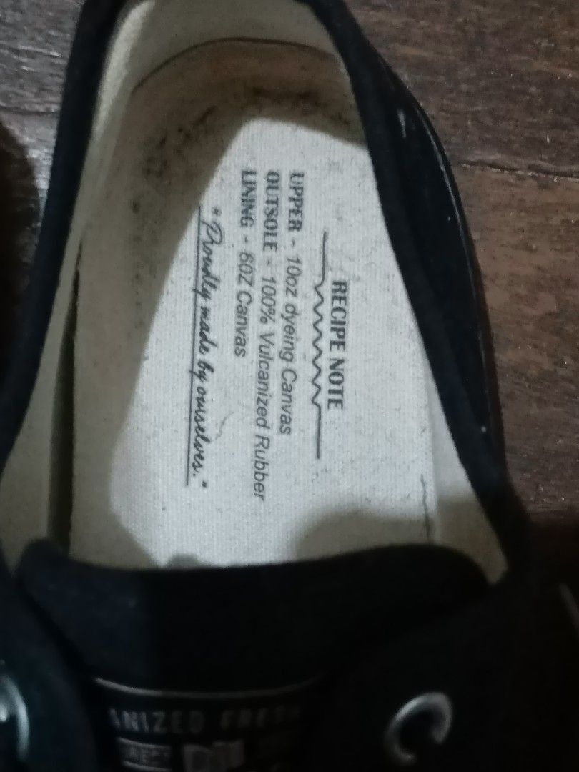 Shoes Aspack 1600 ‼️ (Category: Sneakers) located in Bulacan. Submitted by ssirc (Listing ID 1459005695, Image 2). Description: WTS ASPACK‼️ 1600 + sf‼️ Both Shoes are size 11us(44) MOP: GCASH.