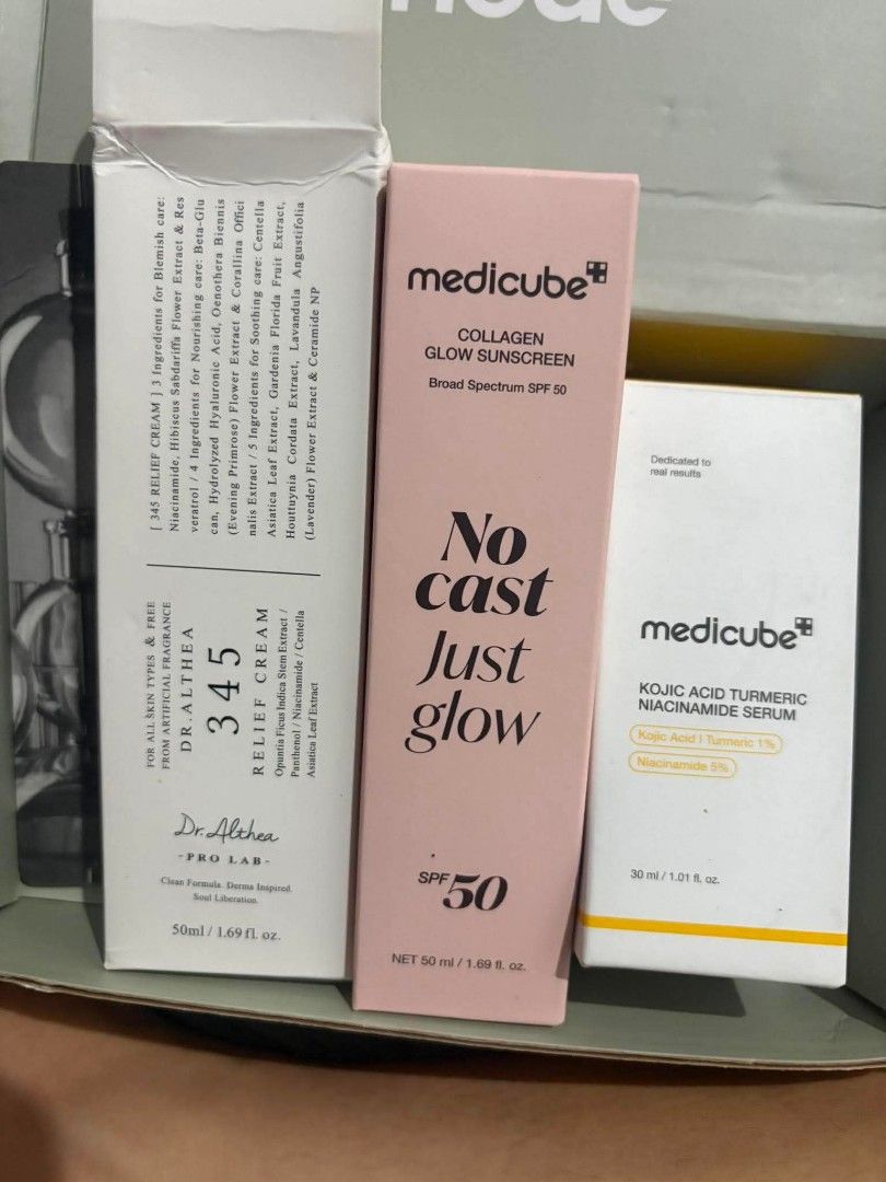 skincare medicube (Category: Makeup) located in Makati City. Submitted by laurandelle.shop (Listing ID 1459016550, Image 3). Description: 1500 -1800 per set.
