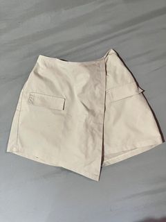 (Kategori: ) berada di . Dikirim oleh cecedivaaa (ID iklan 1458998666, Gambar 1). Deskripsi: .