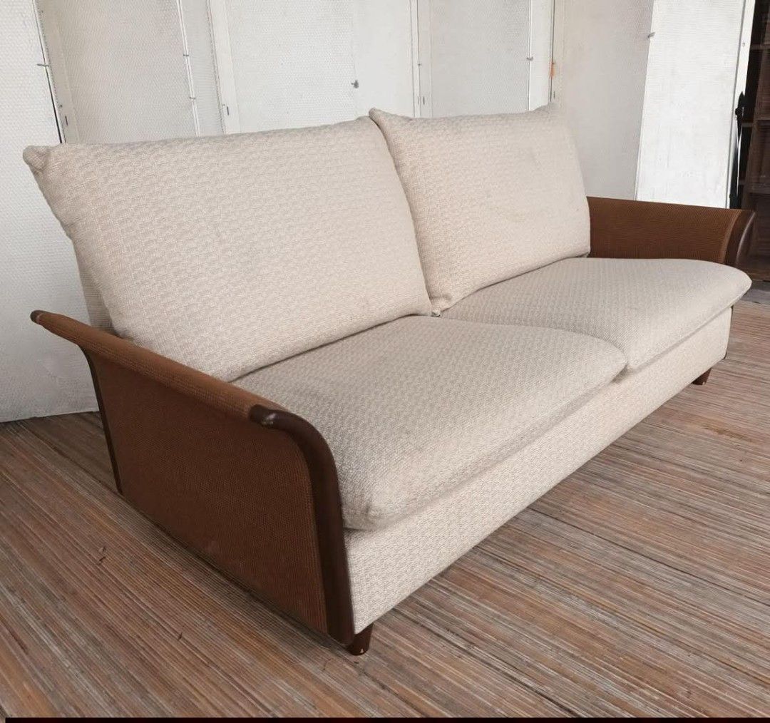 Sofa (Category: Sofas) located in Meycauayan. Submitted by marygracecasimiro (Listing ID 1459061960, Image 3). Description: Modern Fabric Sofa Curved Armrest L73 x W32 x H15/32 Price: 13,500♥️.