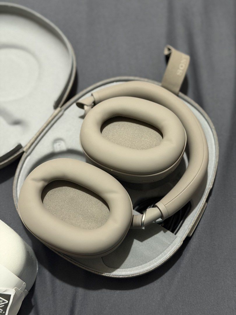 Sony WH-1000XM6 (Category: Headphones & Headsets) located in Caloocan City. Submitted by aetong15 (Listing ID 1459044597, Image 2). Description: For sale or swap Sony WH-1000XM6 Sandstone colorway Barely used, 3x lang nacharge Bought last June at Sony May tiny scuff lang sa case, see last pic Complete with case, box, manual, cord, headphone jack and receipt QC/Caloocan/Manila or halfway meetup.