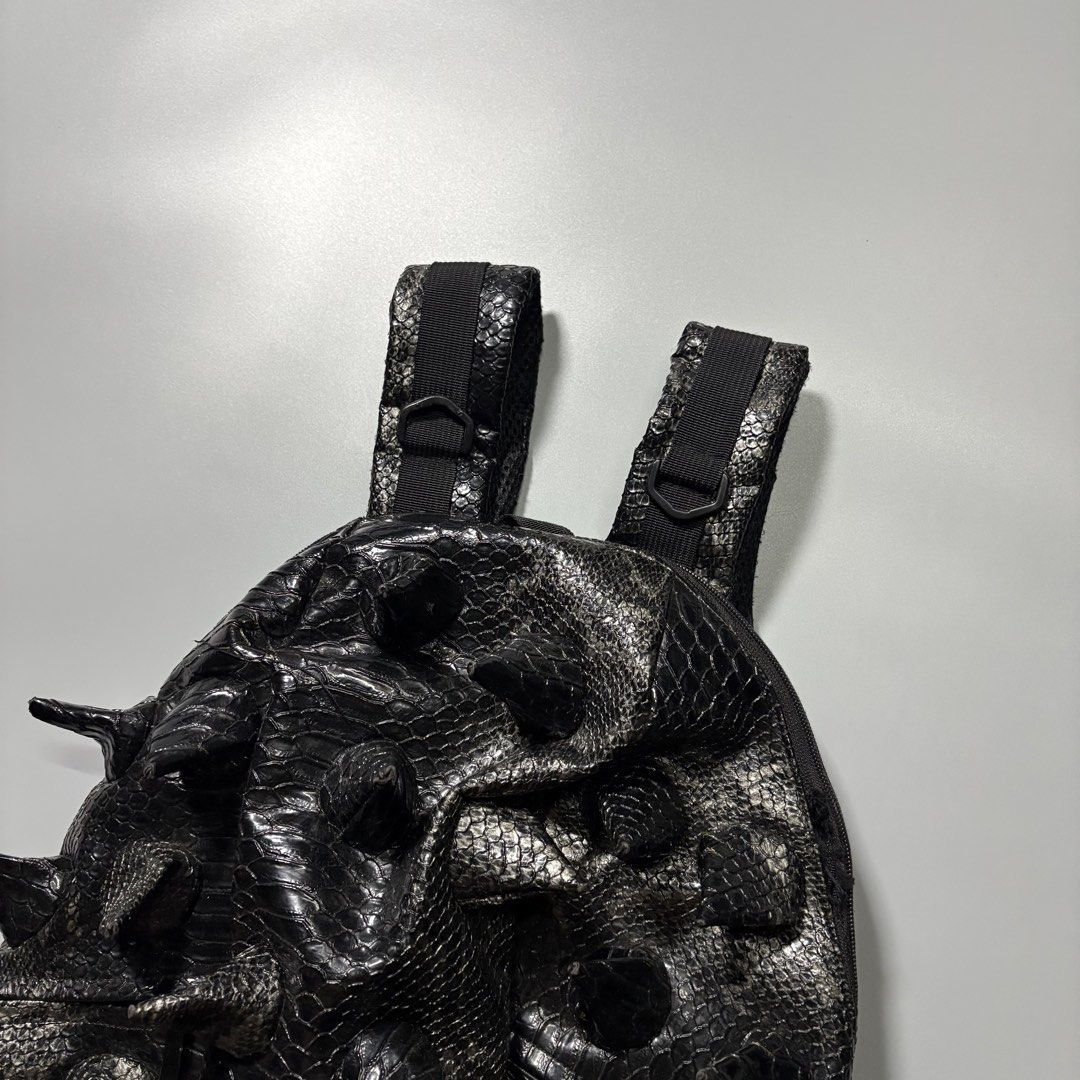 Spike Opium Backpack Bag (Category: Backpacks) located in Tayabas. Submitted by bayabaskartell (Listing ID 1458964800, Image 3). Description: .