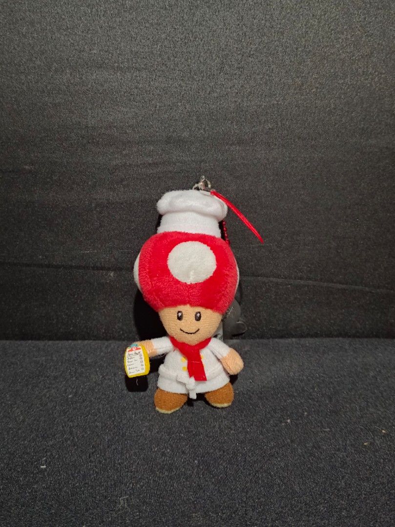 Super Mario Bros Chef Toad Plush Doll Keychain USJ (Category: Plushies & Soft Toys) located in Compostela. Submitted by buenaflora04681 (Listing ID 1459002959, Image 1). Description: .