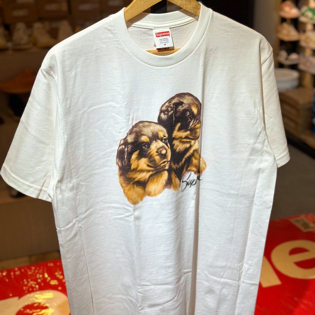 Supreme FW26 Puppies Tee (Category: Tshirts & Polo Shirts ) located in Quezon City. Submitted by inside_plug (Listing ID 1458936409, Image 2). Description: For Sale Supreme FW26 Puppies Tee White - Medium, Large Other sizes available for preorder Brandnew Dm us to purchase.