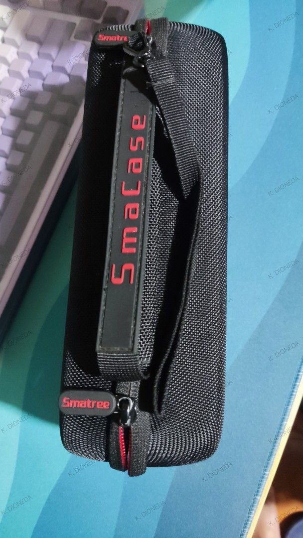 Switch v1 carry case (Category: Cases & Covers) located in Pasig City. Submitted by kiana_kaz12 (Listing ID 1458902083, Image 3). Description: SELLING Nintendo Switch v1 carry case Smatree 300 php Used like New - Rarely used Can fit charger Has tabletop built-in stand Location: PASIG MOP: COD via lalamove or GCash RFS: Nakatambak nalang. Cross posted.