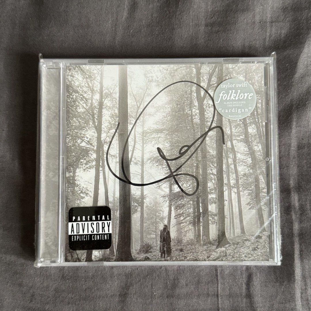 Taylor Swift - SIGNED folklore CD (sealed) (Category: CDs & DVDs) located in Valenzuela. Submitted by stxrboy (Listing ID 1458965721, Image 1). Description: .