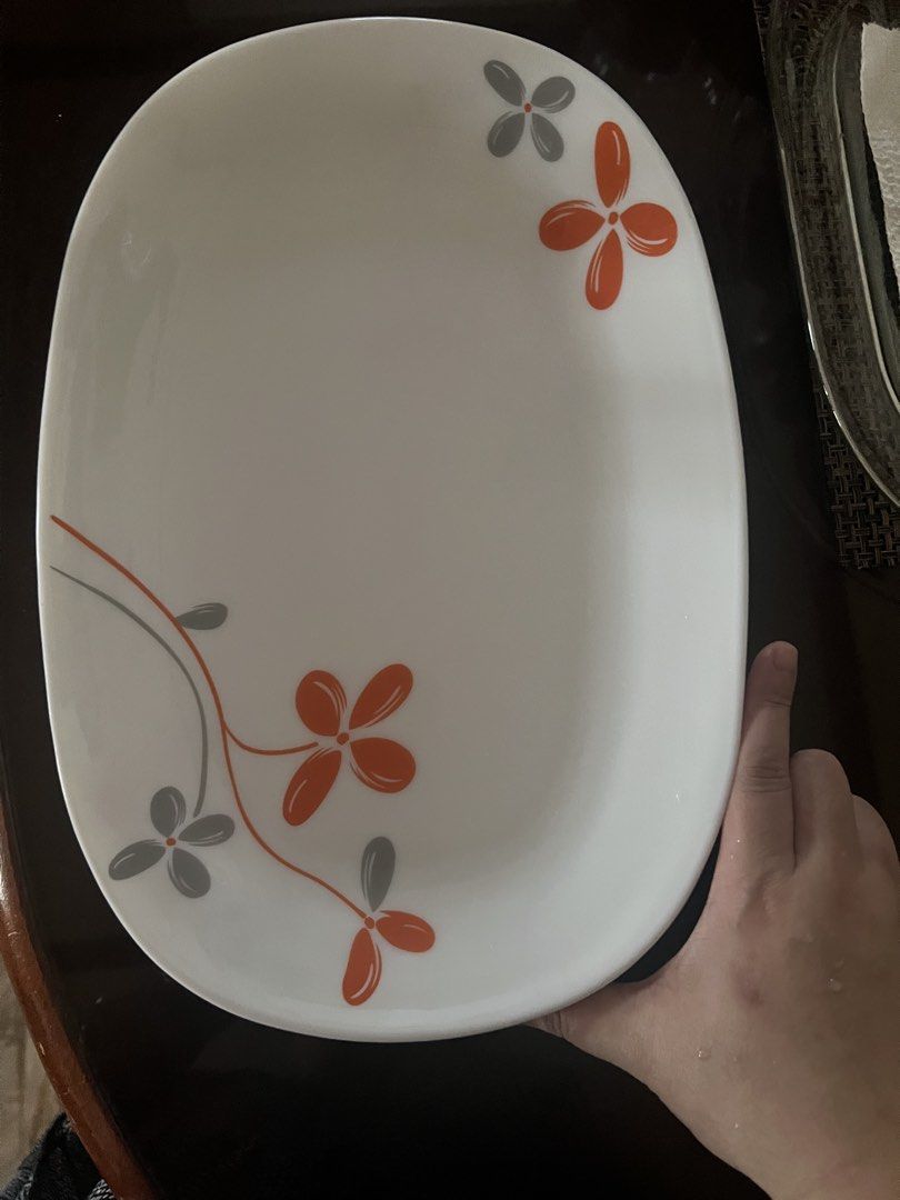 The Royal Chef food serving plate set (Category: Cookware & Accessories) located in Paranaque City. Submitted by arianem031087 (Listing ID 1458921349, Image 1). Description: Glass.