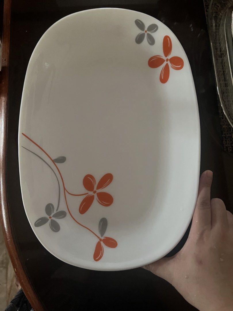 The Royal Chef food serving plate set (Category: Cookware & Accessories) located in Paranaque City. Submitted by arianem031087 (Listing ID 1458921349, Image 2). Description: Glass.