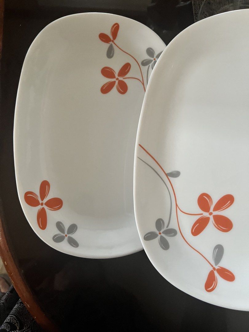 The Royal Chef food serving plate set (Category: Cookware & Accessories) located in Paranaque City. Submitted by arianem031087 (Listing ID 1458921349, Image 3). Description: Glass.