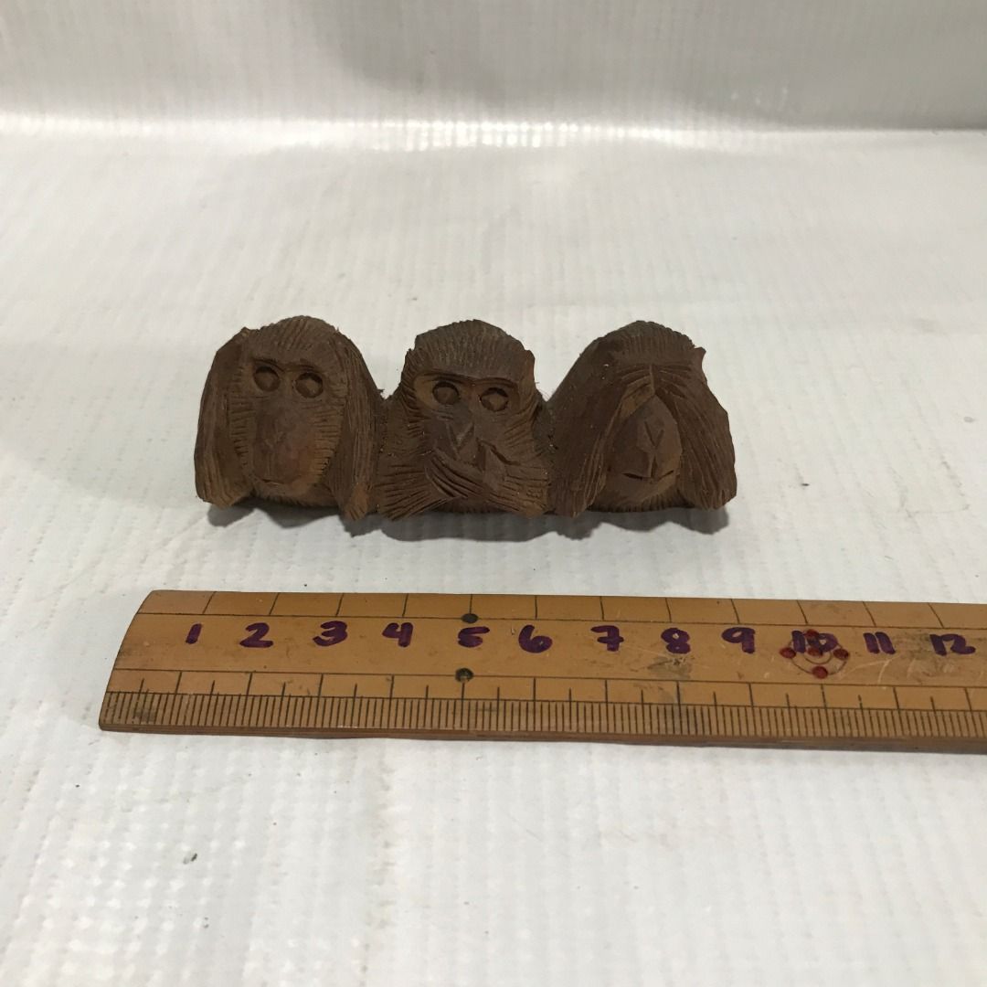Three Wise Monkeys Wooden Carving #4948 (Category: Figurines & Statues) located in Malabon City. Submitted by mldg.surplus (Listing ID 1458989429, Image 3). Description: - Authentic wooden carving of the Three Wise Monkeys (See No Evil, Hear No Evil, Speak No Evil). - Compact size: approximately 10cm long. - Ideal for display on shelves, desks, or as a unique accent piece. - Makes a thoughtful and distinctive gift. - Adds a touch of cultural char